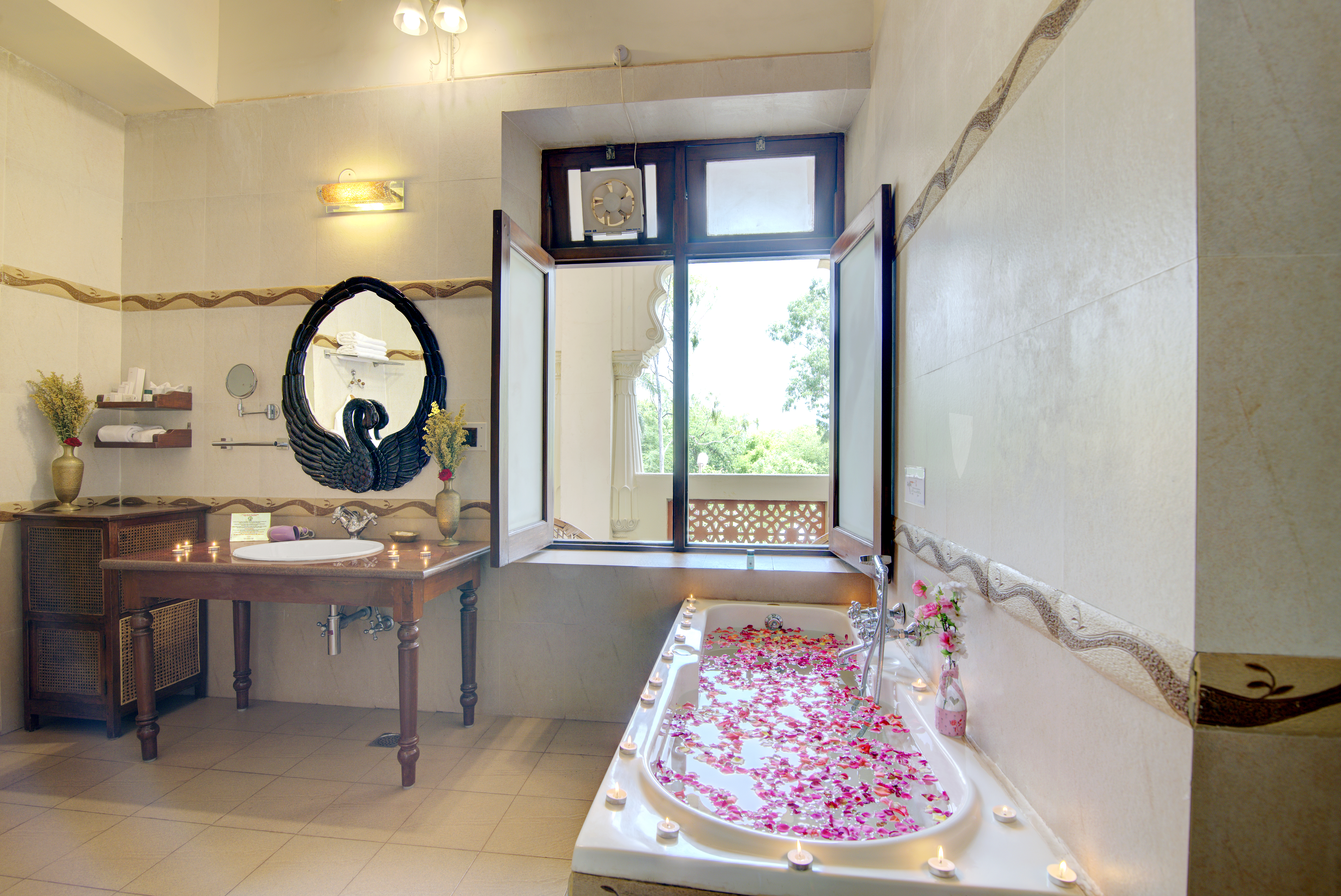 WelcomHeritage Shivavilas Palace - Deluxe room